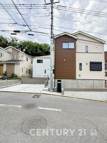 逗子市小坪７丁目　新築一戸建て