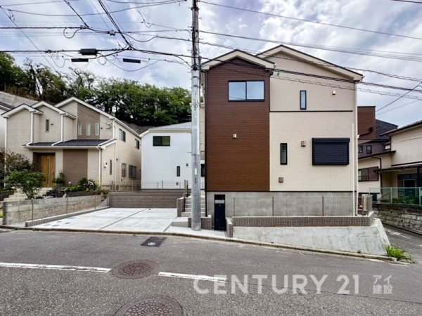 逗子市小坪７丁目　新築一戸建て