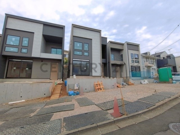 横浜市港南区芹が谷１丁目　新築一戸建て