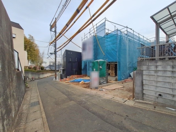 川崎市高津区千年　新築一戸建て