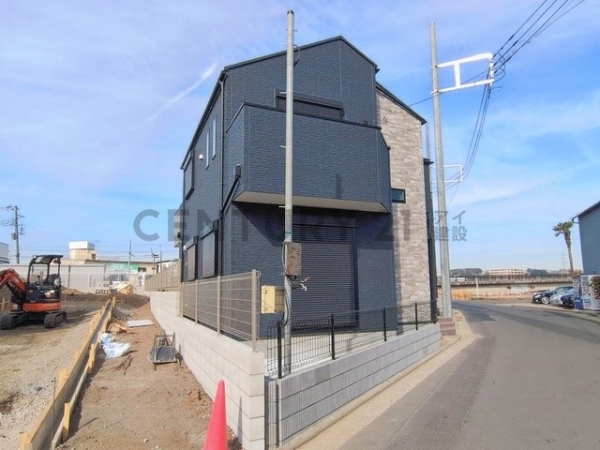 横浜市鶴見区駒岡４丁目　新築一戸建て