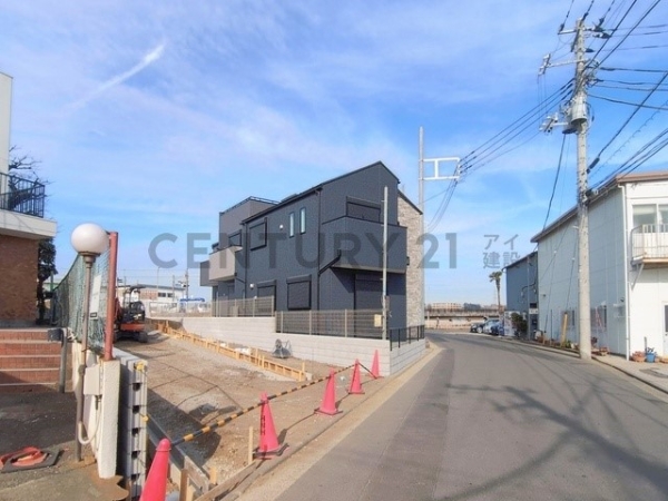 横浜市鶴見区駒岡４丁目　新築一戸建て