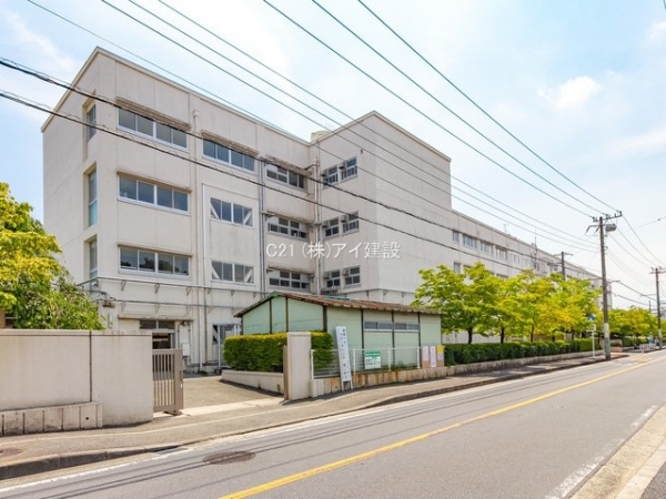 横浜市港北区新吉田東２丁目　新築一戸建て(横浜市立新田中学校)