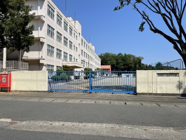 大和市上和田の中古一戸建て(大和市立上和田中学校)