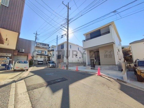 横浜市金沢区釜利谷南２丁目　新築一戸建て
