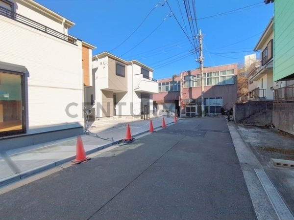 横浜市金沢区釜利谷南２丁目　新築一戸建て