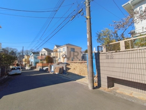 横浜市青葉区美しが丘西２丁目　新築一戸建て