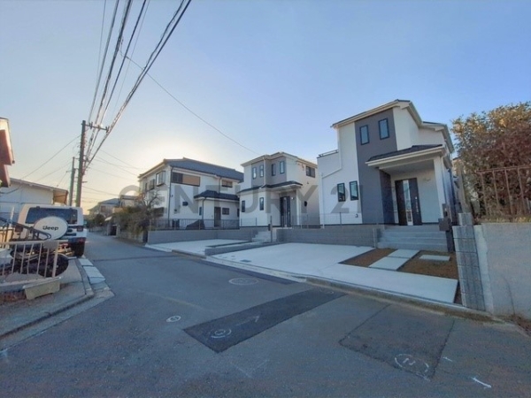 横浜市戸塚区汲沢町　新築一戸建て