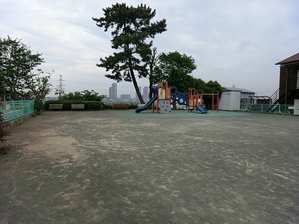 川崎市中原区井田３丁目　新築一戸建て(井田伊勢台公園)