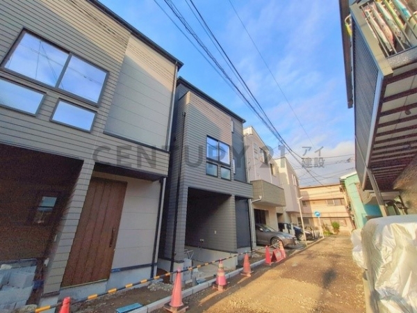 川崎市幸区小向町　新築一戸建て