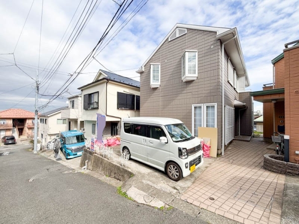 横浜市泉区白百合３丁目　中古一戸建て