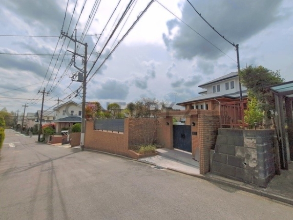 横浜市青葉区若草台　中古一戸建て