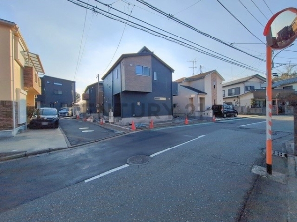 横浜市港南区上永谷５丁目　新築一戸建て