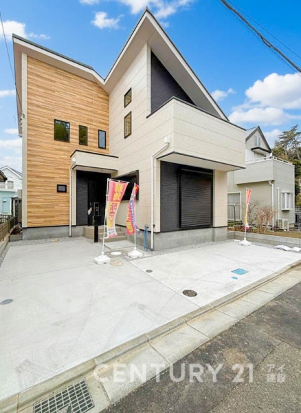 藤沢市片瀬１丁目　新築一戸建て
