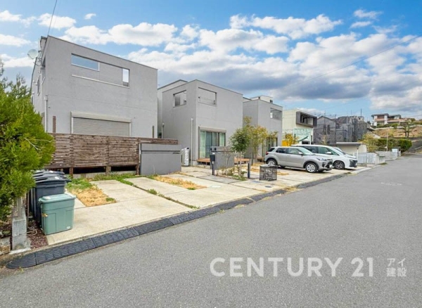 藤沢市片瀬山５丁目　中古一戸建て