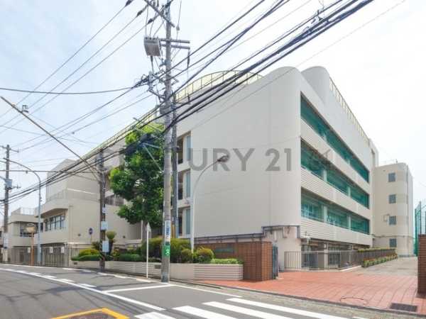 横浜市中区山元町１丁目の中古一戸建て(横浜市立平楽中学校)