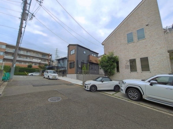 横浜市青葉区美しが丘西１丁目　新築一戸建て