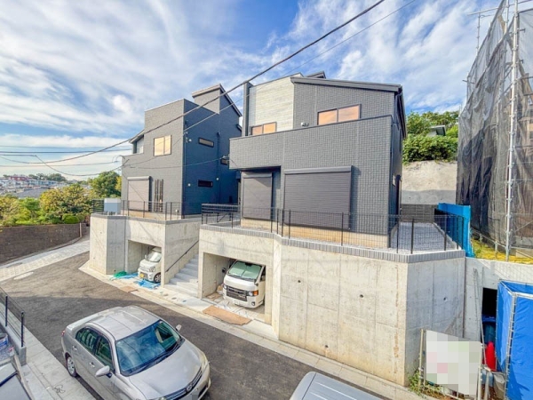 横浜市神奈川区三ツ沢下町　新築一戸建て