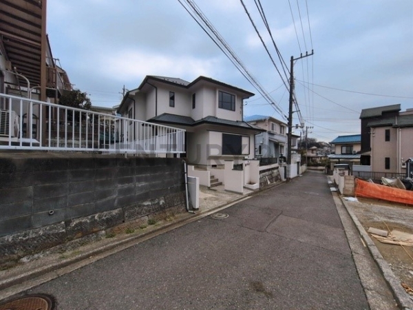 横浜市金沢区富岡西３丁目　中古一戸建て