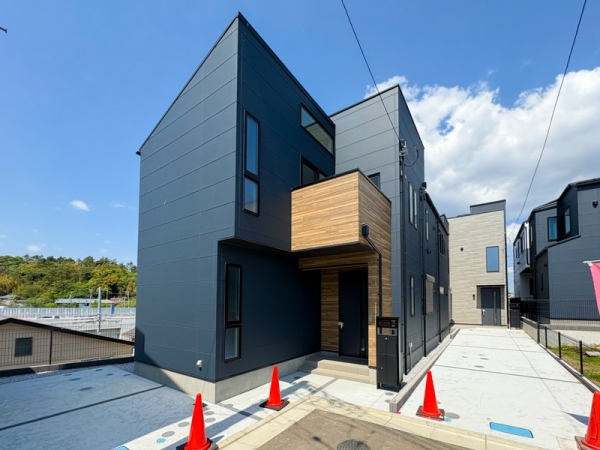 藤沢市城南５丁目　新築一戸建て