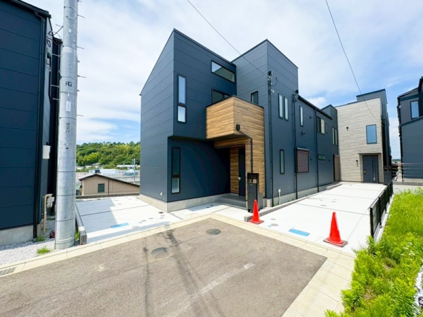 藤沢市城南５丁目　新築一戸建て