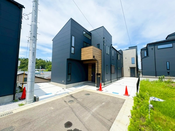 藤沢市城南５丁目　新築一戸建て