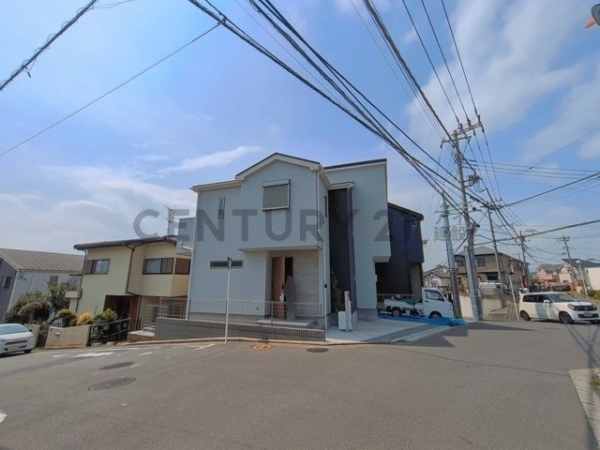 横浜市旭区白根６丁目　新築一戸建て