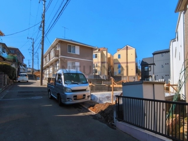 横浜市神奈川区松見町３丁目　新築一戸建て