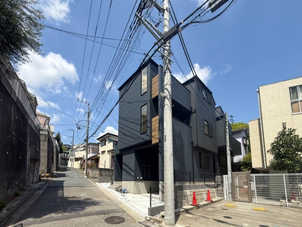 横浜市戸塚区戸塚町 新築一戸建て