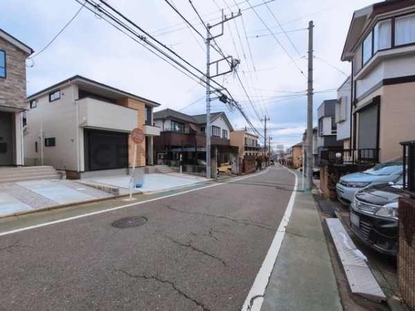 川崎市多摩区南生田６丁目　新築一戸建て