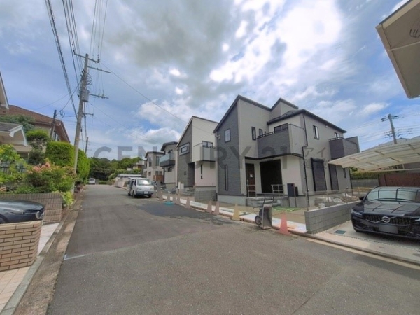 横浜市泉区緑園７丁目　新築一戸建て