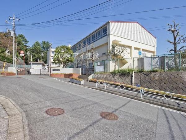 横浜市港南区日野５丁目の中古一戸建て(横浜市立吉原小学校)
