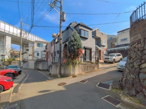 横浜市港南区上永谷３丁目　中古一戸建て