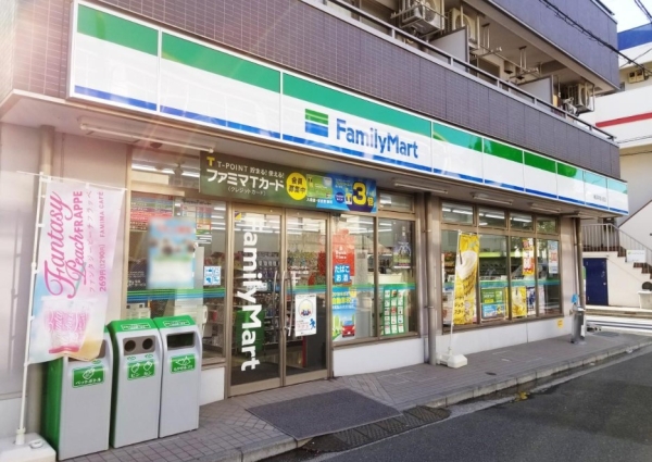 横浜市戸塚区戸塚町　新築一戸建て(ファミリーマート横浜戸塚小前店)
