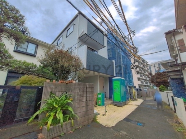 川崎市中原区小杉陣屋町１丁目　新築一戸建て