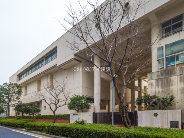 リシェ横浜山下公園(横浜市立港中学校)