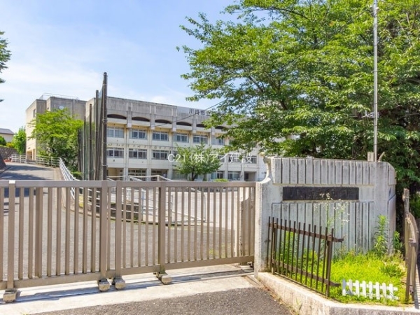川崎市宮前区平２丁目の中古一戸建て(川崎市立平中学校)