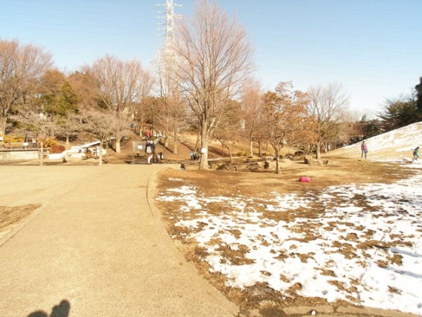 クレストフォルム横浜片倉町(岸根公園)