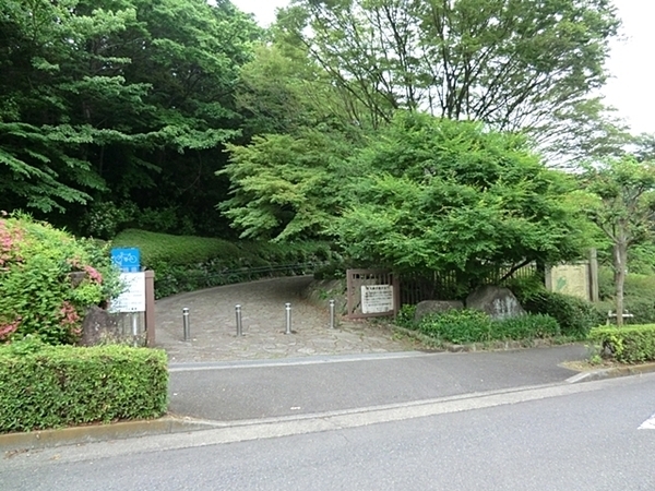 藤沢市大庭の中古一戸建て(大庭城祉公園)