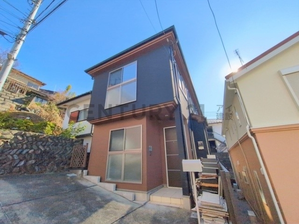 川崎市麻生区高石４丁目　中古一戸建て