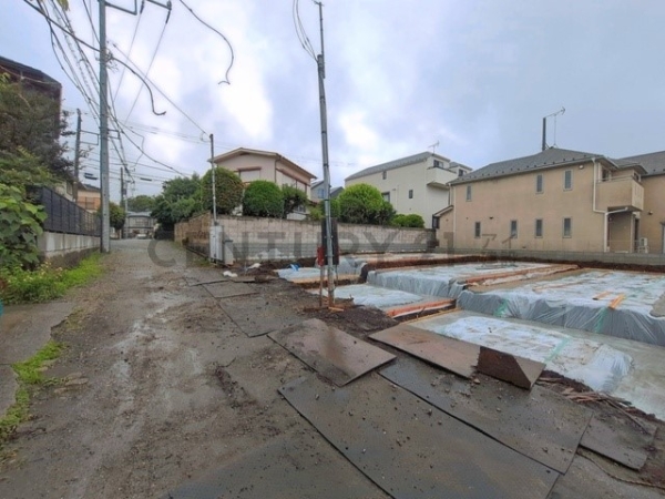 横浜市神奈川区松見町３丁目　新築一戸建て