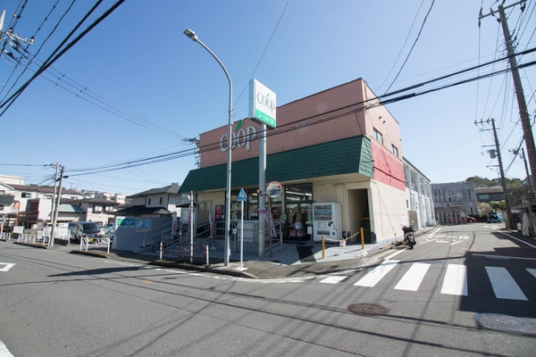 横浜市港南区笹下６丁目の中古一戸建て(ユーコープ笹下店)
