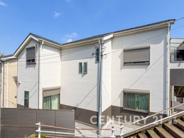 横浜市南区別所中里台の中古一戸建て