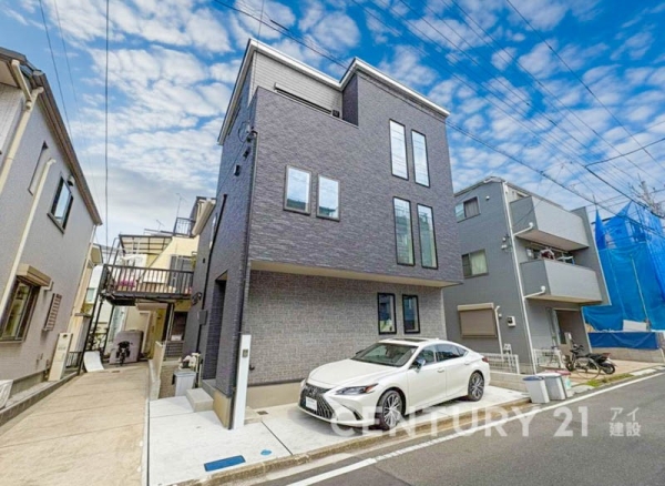 横浜市鶴見区栄町通１丁目　中古一戸建て