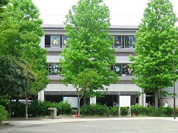 横浜市都筑区東山田４丁目　新築一戸建て(横浜黎明幼稚園)