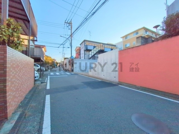 横浜市港南区芹が谷４丁目　新築一戸建て