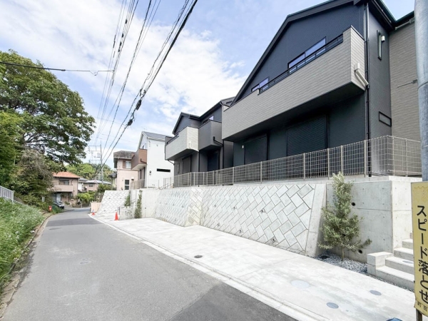 町田市西成瀬３丁目　新築一戸建て