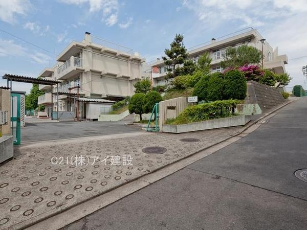 横浜市泉区新橋町　新築一戸建て(横浜市立岡津中学校)