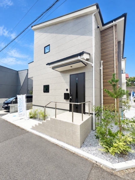 藤沢市辻堂太平台１丁目　新築一戸建て