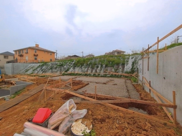 横浜市緑区鴨居４丁目　新築一戸建て
